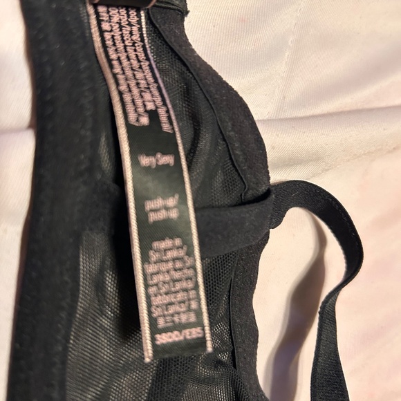 Victoria's Secret Very Sexy Red Black and White Plaid with Black Lace 38DD Bra - Picture 4 of 5